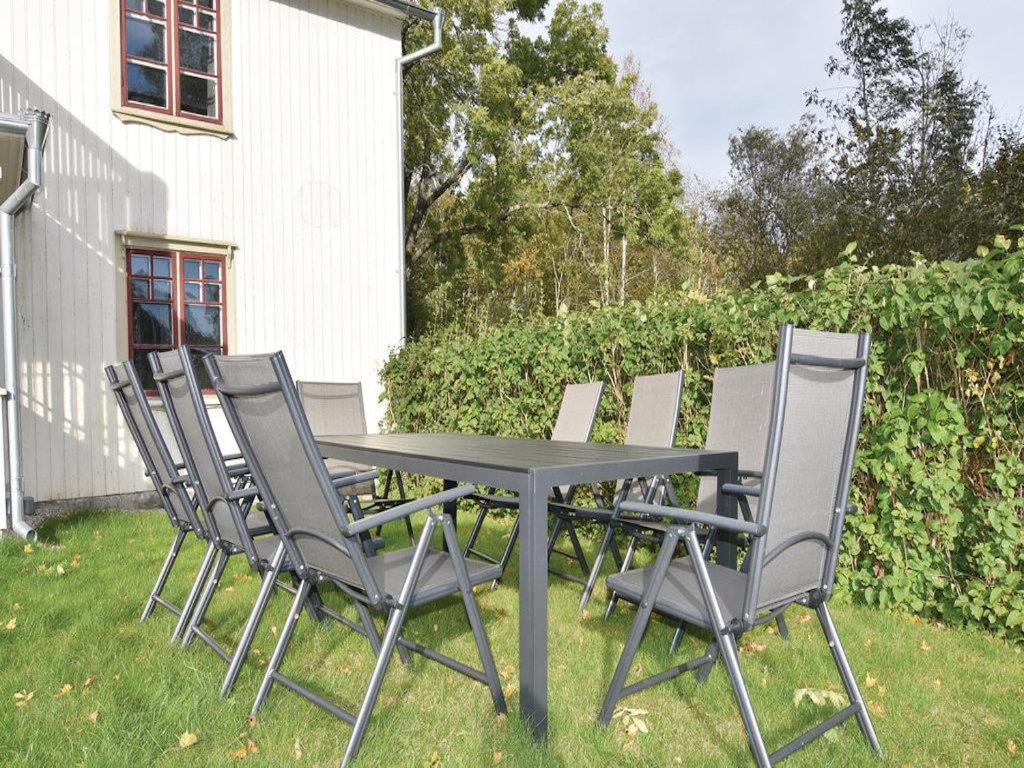 Amazing Home In Mellerud With 4 Bedrooms And Wifi Exterior foto